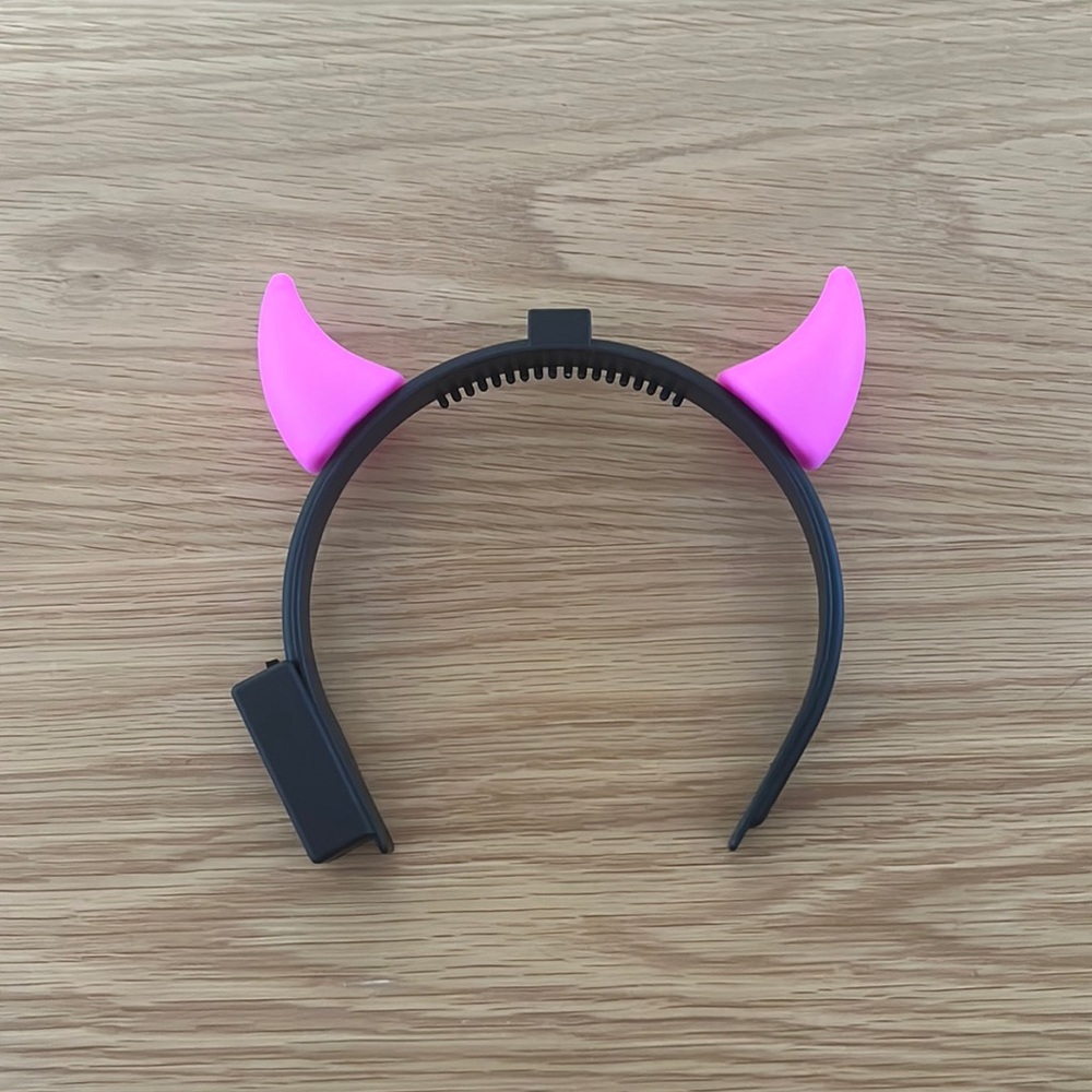 Light-Up Pink Horns
